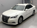 2016 Toyota Crown Hybrid