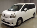 2009 Toyota Voxy
