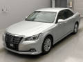 2018 Toyota Crown Hybrid