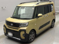 2022 Daihatsu Tanto