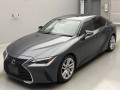 2021 Lexus IS