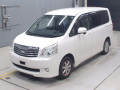 2013 Toyota Noah