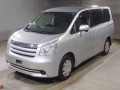 2007 Toyota Noah