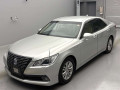 2013 Toyota Crown Hybrid