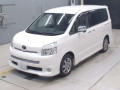 2010 Toyota Voxy