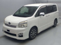 2013 Toyota Voxy