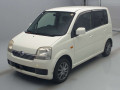 2004 Daihatsu Move