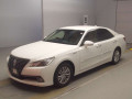 2013 Toyota Crown Hybrid
