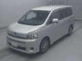 2010 Toyota Voxy