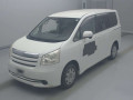2009 Toyota Noah
