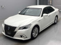 2015 Toyota Crown Hybrid