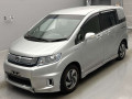 2015 Honda Freed spike hybrid