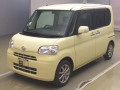 2011 Daihatsu Tanto