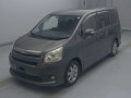 2010 Toyota Noah