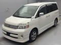 2006 Toyota Voxy
