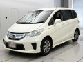 2013 Honda Freed hybrid