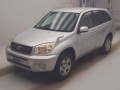 2005 Toyota RAV4 J