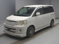 2003 Toyota Noah