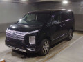 2019 Mitsubishi Delica D5