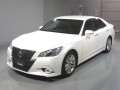 2015 Toyota Crown