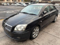 2005 Toyota Avensis