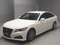 2019 Toyota Crown Hybrid