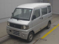 2002 Mitsubishi Minicab Van