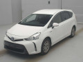 2016 Toyota Prius alpha