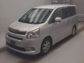 2009 Toyota Noah