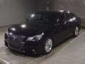 2013 Toyota Crown Hybrid