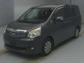 2013 Toyota Noah