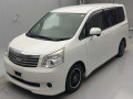 2013 Toyota Noah