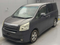 2007 Toyota Noah