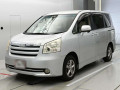 2007 Toyota Noah