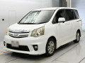 2010 Toyota Noah