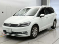 2016 Volkswagen Golf Touran
