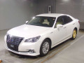 2016 Toyota Crown Hybrid
