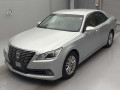 2013 Toyota Crown Hybrid