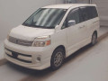 2007 Toyota Voxy