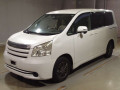 2009 Toyota Noah