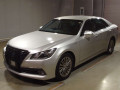 2015 Toyota Crown Hybrid