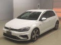 2019 Volkswagen Golf R