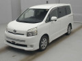 2007 Toyota Voxy