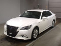2013 Toyota Crown Hybrid