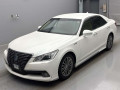 2013 Toyota Crown Hybrid
