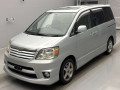 2002 Toyota Noah