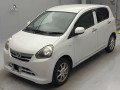 2013 Daihatsu Mira e:S