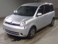 2005 Toyota Sienta