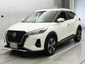 2020 Nissan KIX