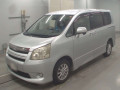 2009 Toyota Noah